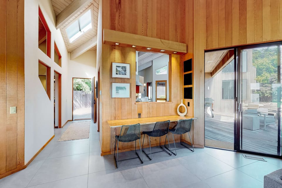 Your workspace awaits in this bright nook, where natural light inspires creativity and focus, making it ideal for remote work or planning your next adventure.