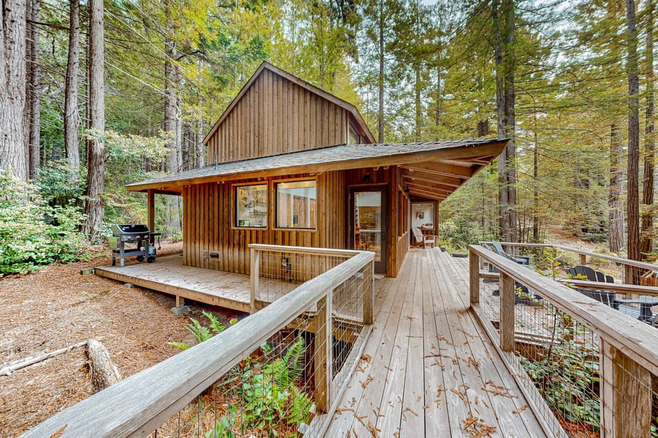 Your woodland escape awaits, with a charming exterior that blends seamlessly into the beautiful natural surroundings.