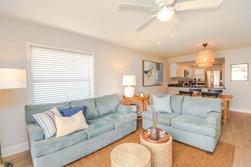 St. Augustine Beach Rentals Living Room
