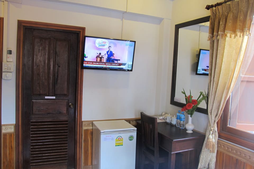 Standard Double | In-room safe, iron/ironing board, free WiFi
