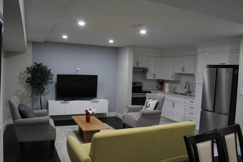 House, 2 Bedrooms | Living room