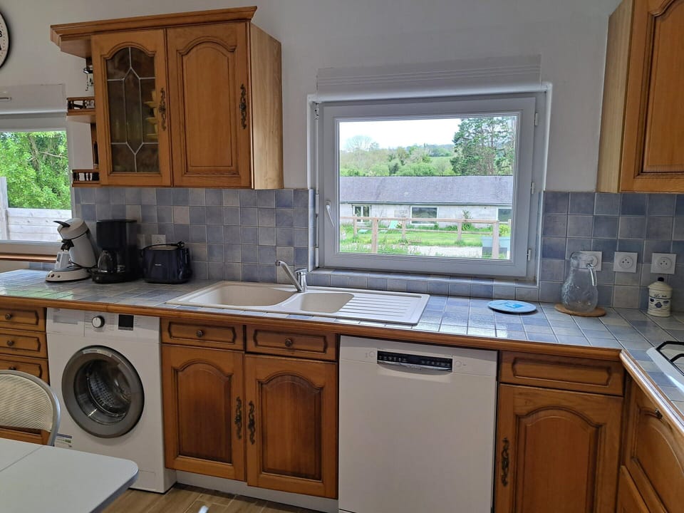 Classic House, 2 Bedrooms | Private kitchen