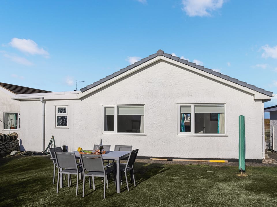 Exterior | Ty Carreg, Trearddur bay