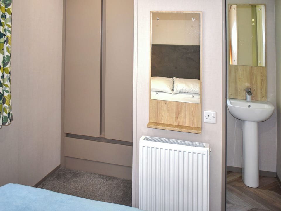 Double bedroom | Lodge 33, Woolacombe