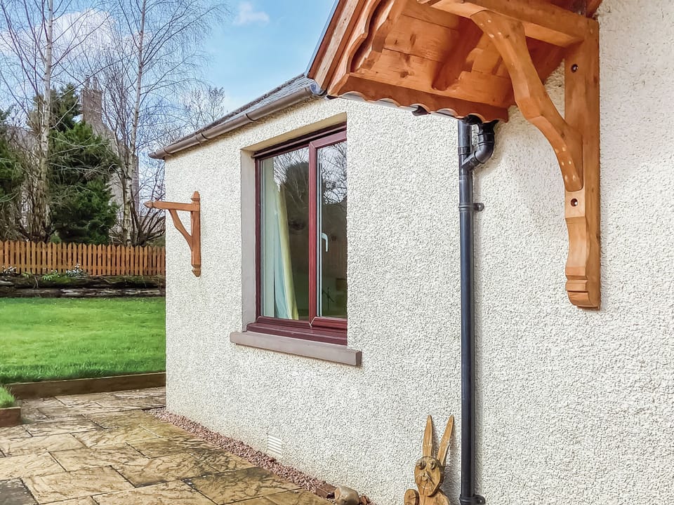 Exterior | Keepers Cottage - Seggat Farm Holiday Cottages, Auchterless