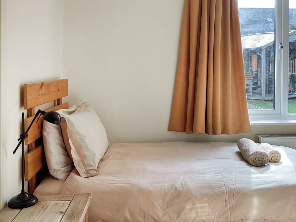 Bedroom | Keepers Cottage - Seggat Farm Holiday Cottages, Auchterless