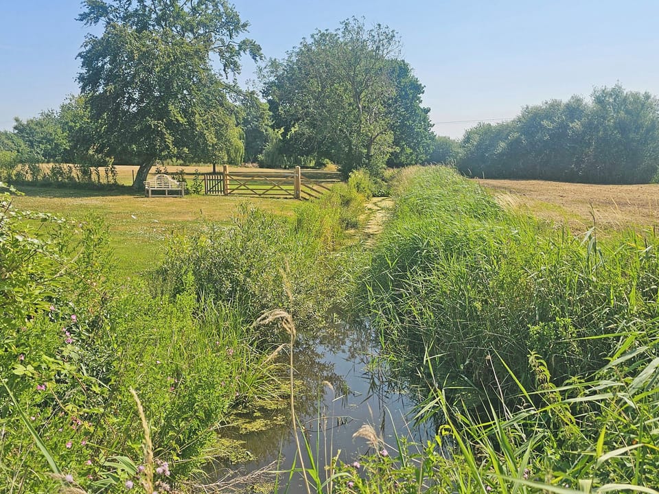 Surrounding area | Little Marsh, Aldeby