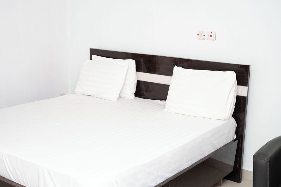Basic Double Room, Balcony, Bay View | Free WiFi