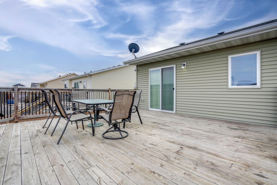 Furnished Deck