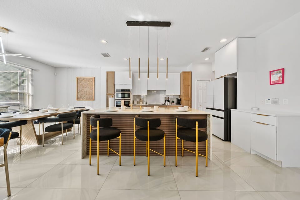 House (6 Bedrooms) | Property amenity