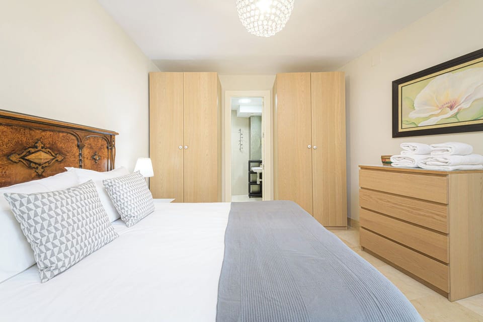 Comfort Apartment, 1 Bedroom, Beachside | Iron/ironing board, free WiFi