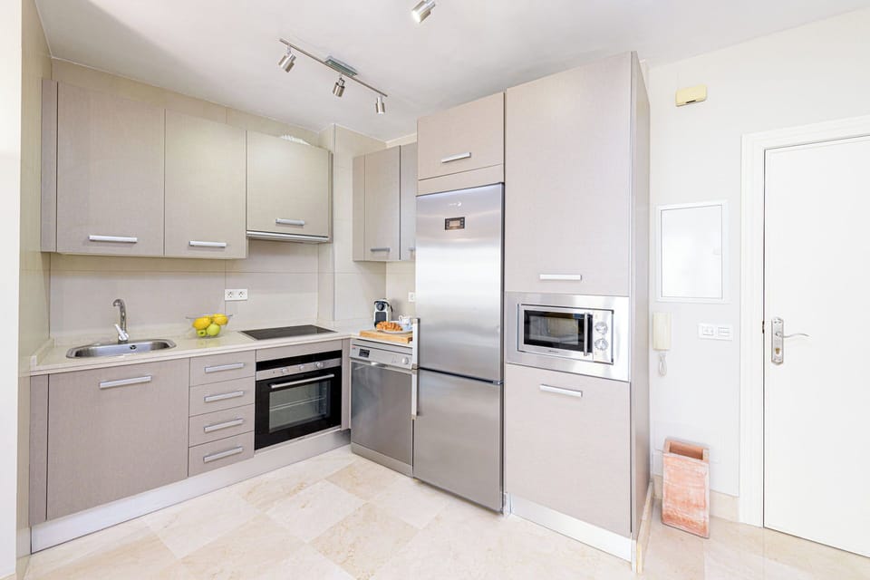 Comfort Apartment, 1 Bedroom, Beachside | Private kitchen