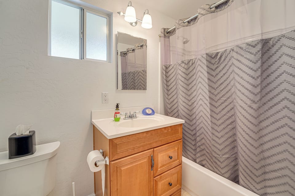 Full Bathroom