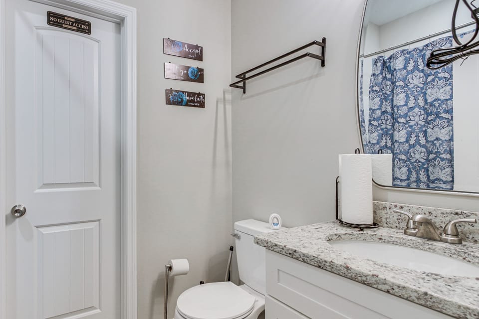 Full Bathroom