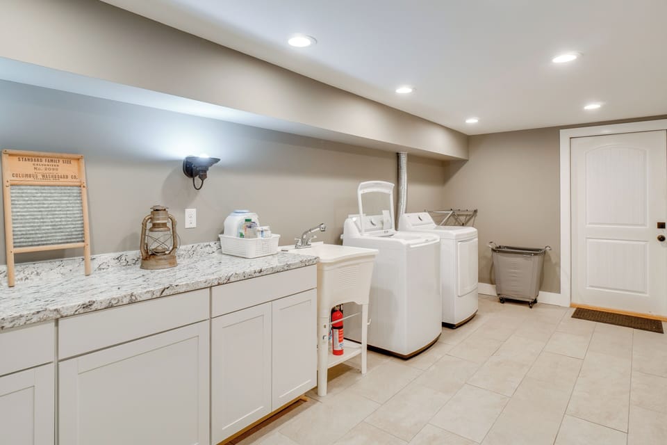 Laundry | 1st Floor