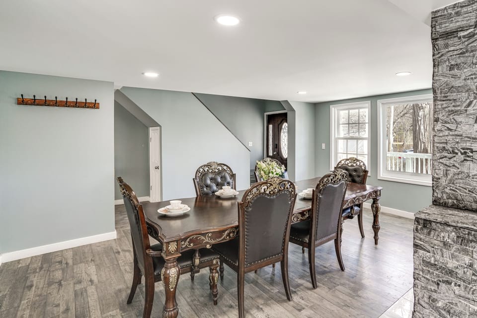 Dining Area | 1st Floor