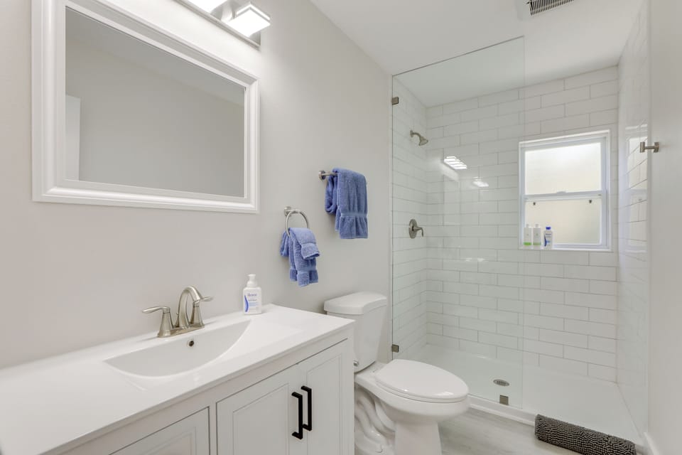 Full Bathroom