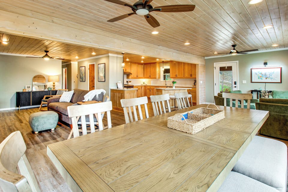 Living Space | Main Level