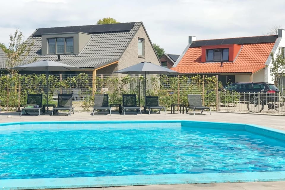 Holiday Home Swimming Pool