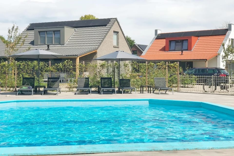 Holiday Home Swimming Pool