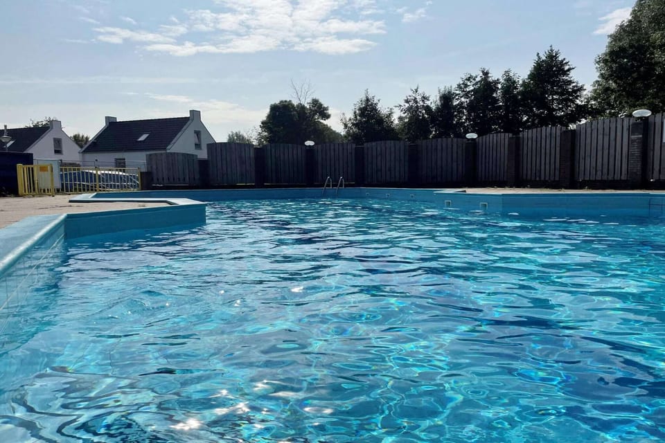 Holiday Home Swimming Pool
