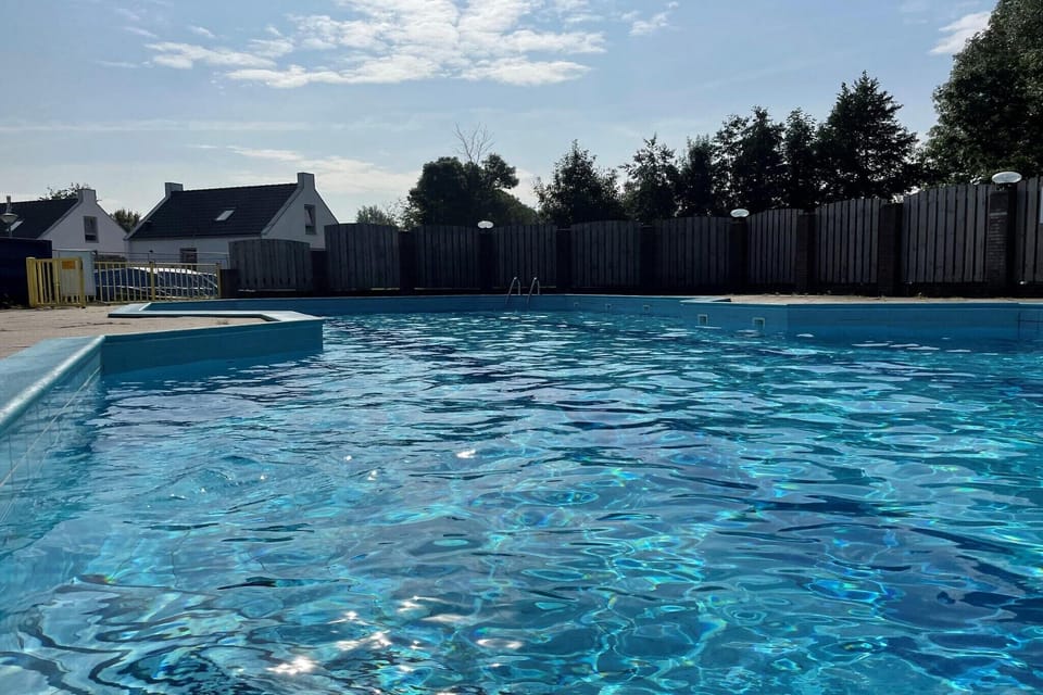 Holiday Home Swimming Pool