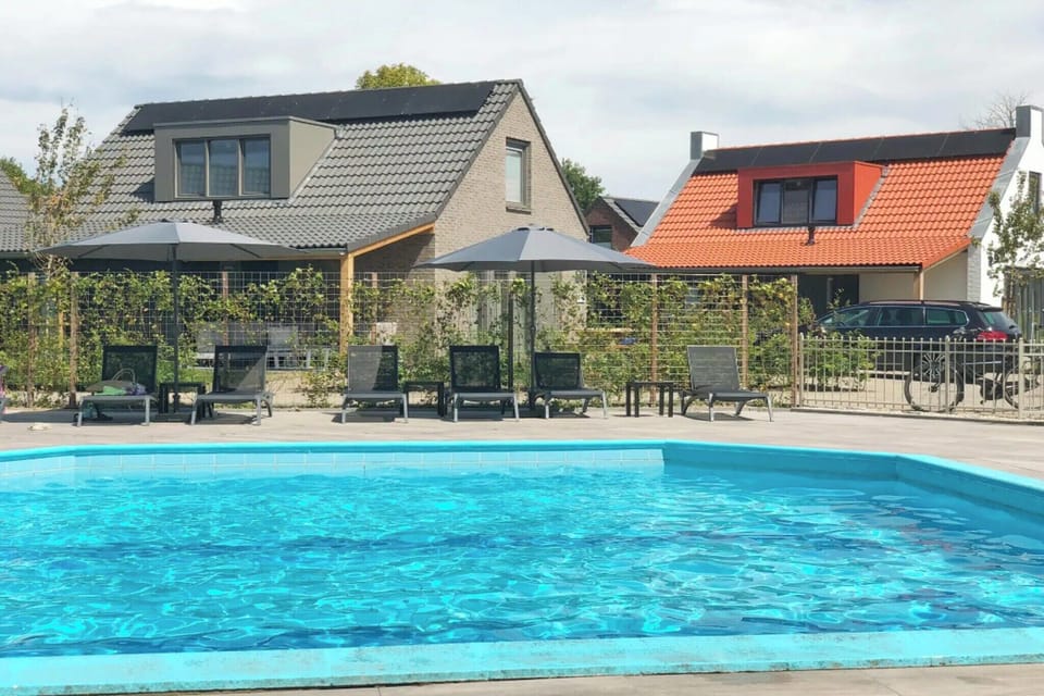 Holiday Home Swimming Pool