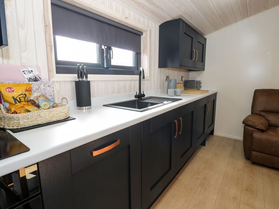 Betsi (Lodge 1)