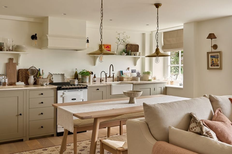 Stretton Hills Peaks - The Georgian House