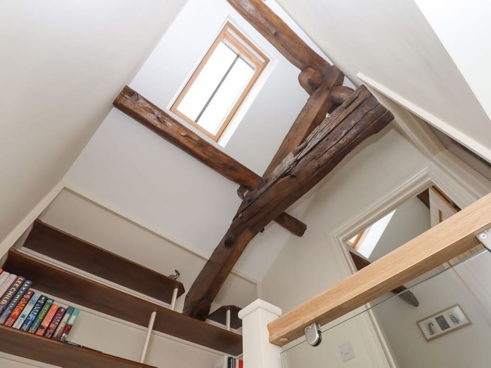 1 Grosvenor Farm Cottages