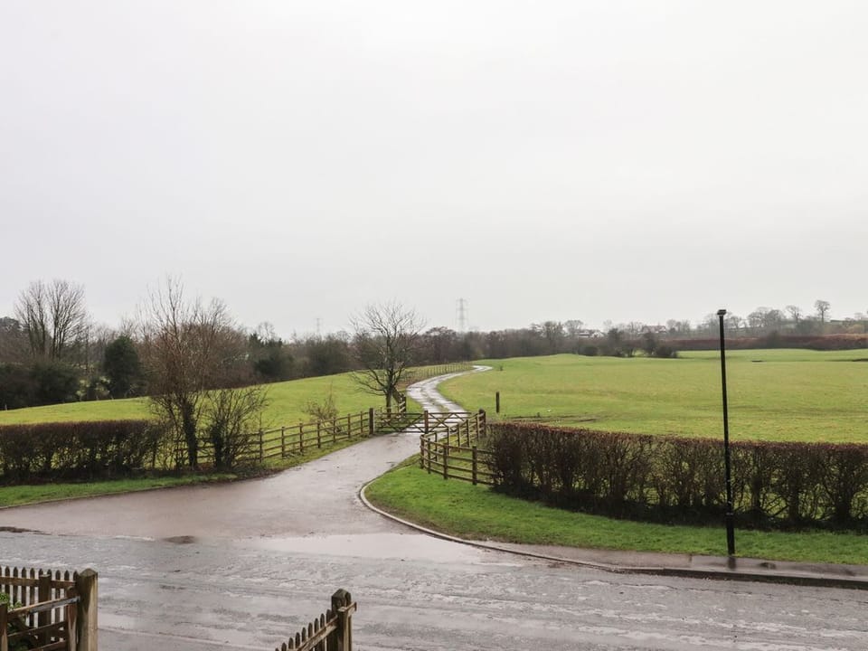 Wardenlea