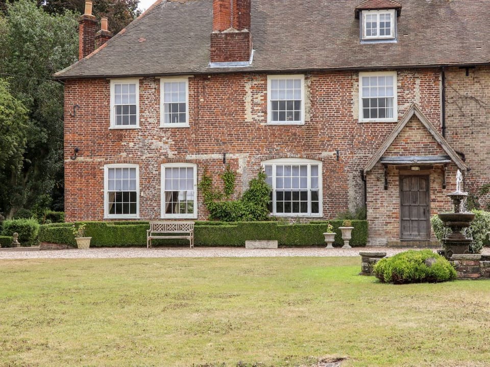 Solton Manor