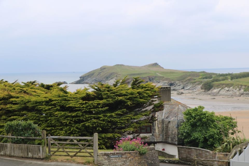 Porth Beach