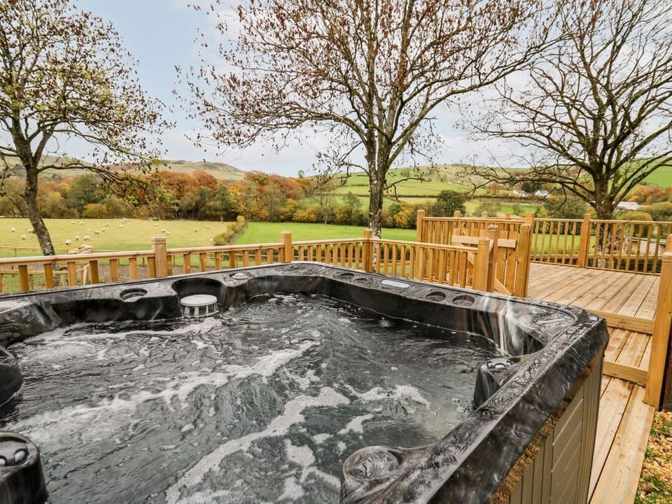 Hillside Lodge