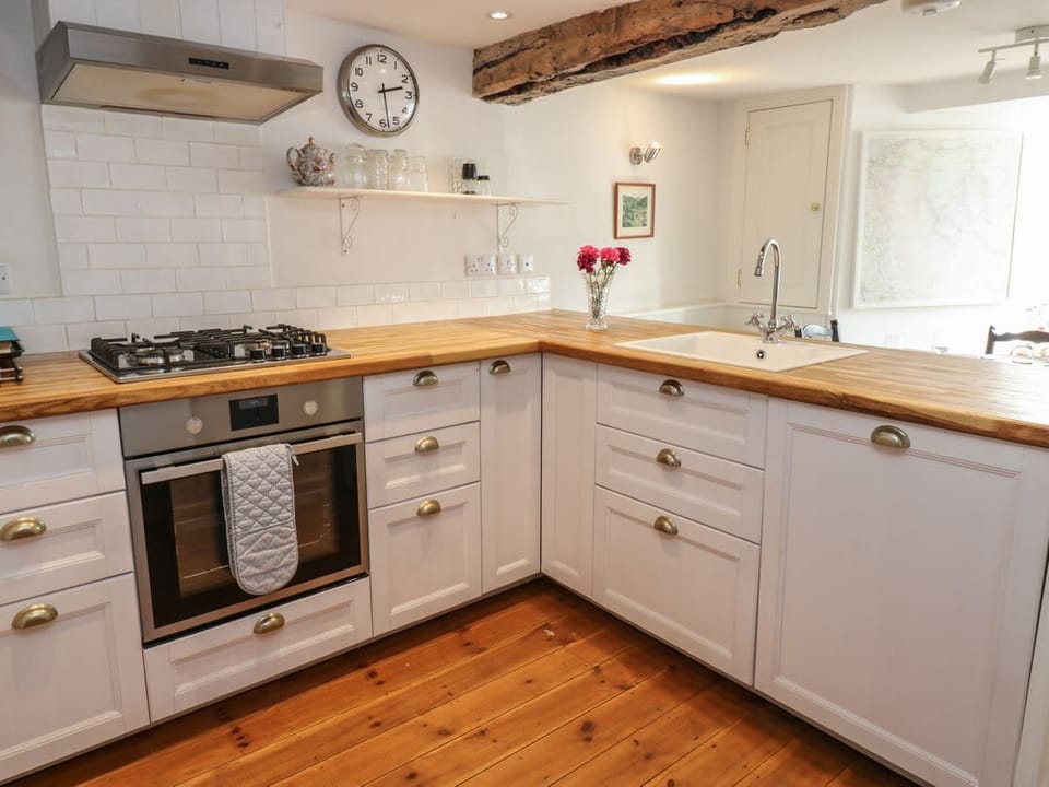 Cross View Cottage