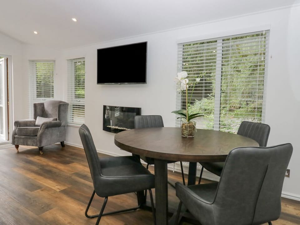 Willows Lodge