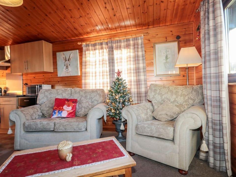 Hawthorne Lodge