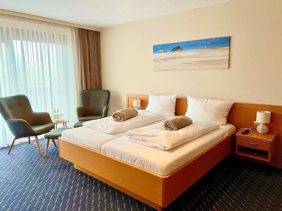 Double Room, Balcony, Partial Sea View | Free WiFi