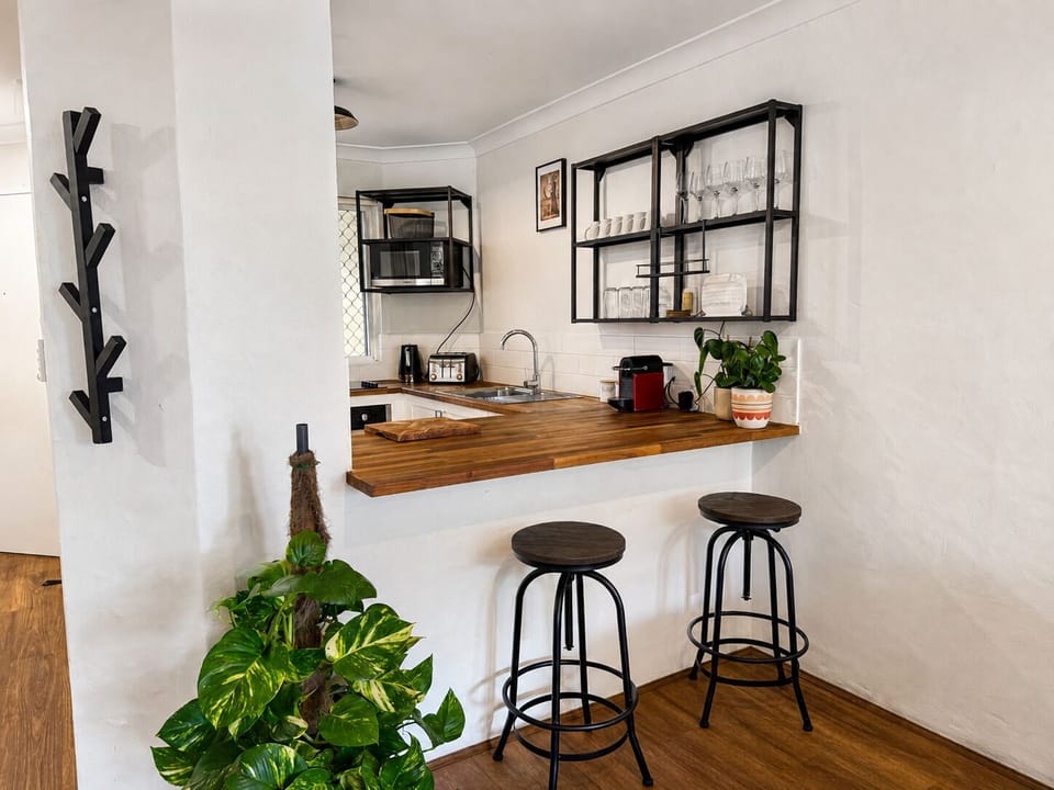Kitchen island bench