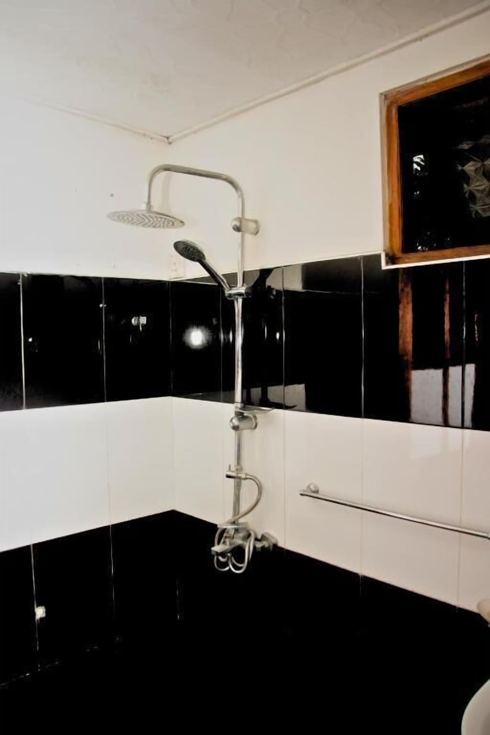 Double Room, Mountain View | Bathroom | Shower, hair dryer, towels, soap