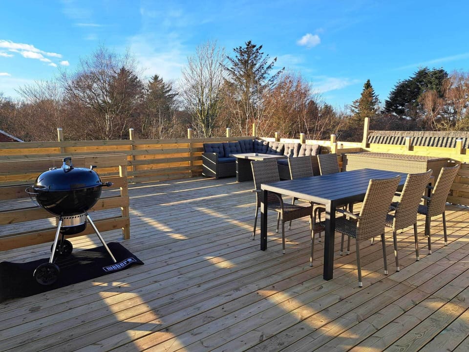 House | Outdoor dining