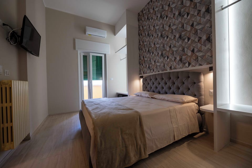 Classic Double Room | Desk, free WiFi