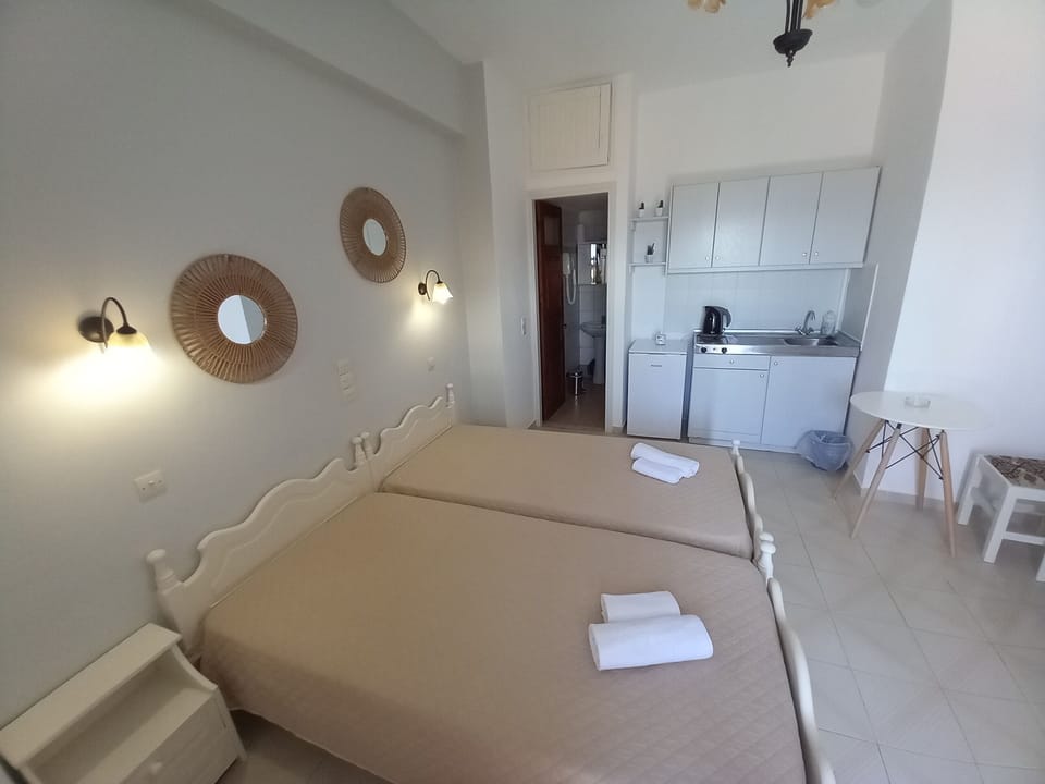 Studio, Balcony, Garden View | Free WiFi