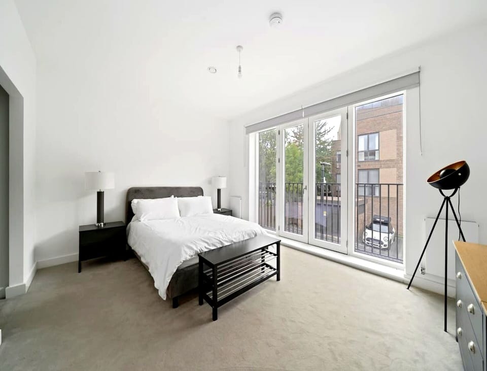 Apartment | 4 bedrooms, laptop workspace, iron/ironing board, bed sheets