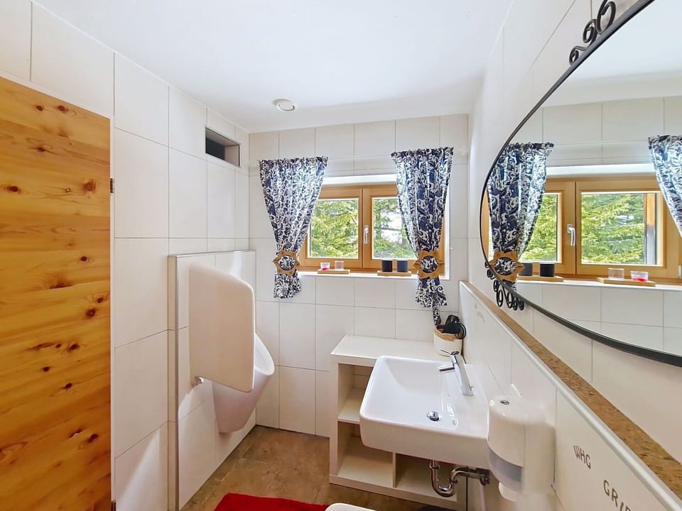 Interior Design, Plumbing Fixture, Flooring, Bathroom, Wood, Floor, Tap, Plumbing, Ceiling, Bathroom Sink