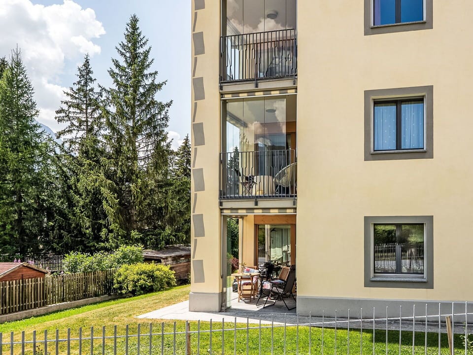Apartment, Balcony, Estate, Porch, Handrail, Siding, Villa