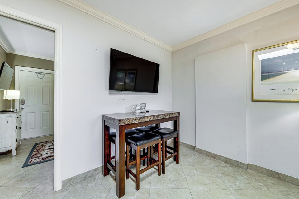 Apartment (1 Bedroom) | Interior