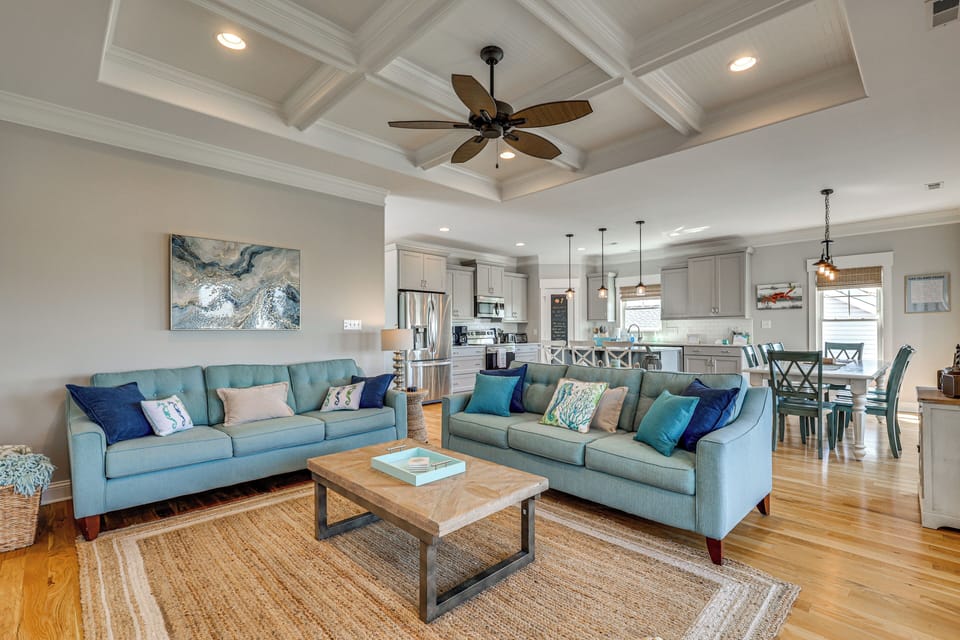 House (4 Bedrooms) | Front of property