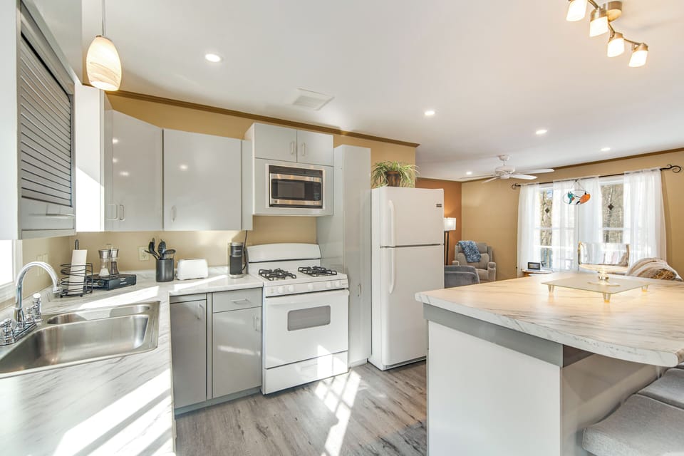 House (2 Bedrooms) | Interior