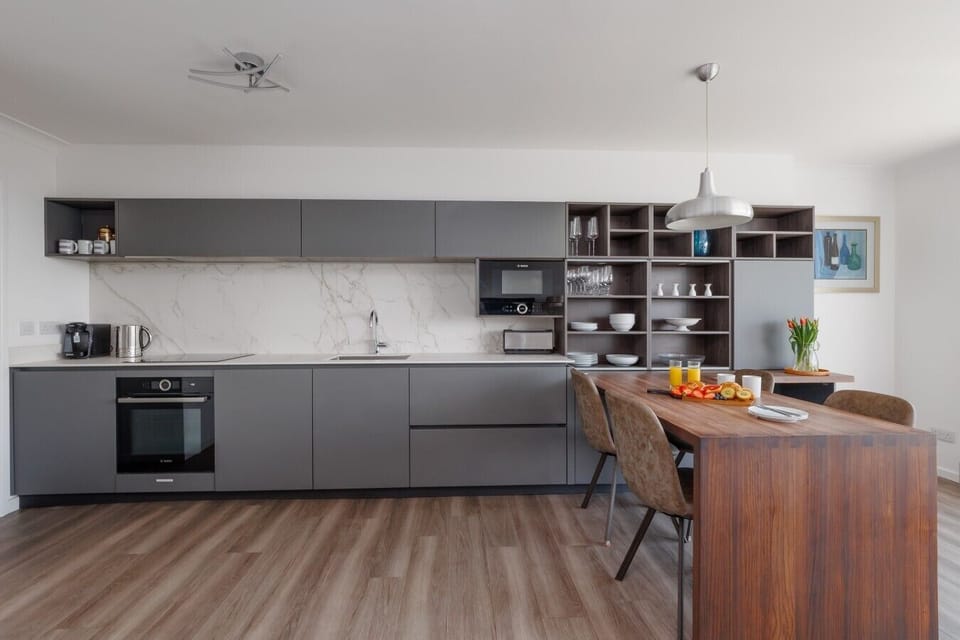 Shoreline Suite (10)